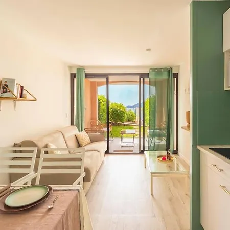 L'azur - T2 Avec Jardin, Piscine, Tennis, Vue Mer *